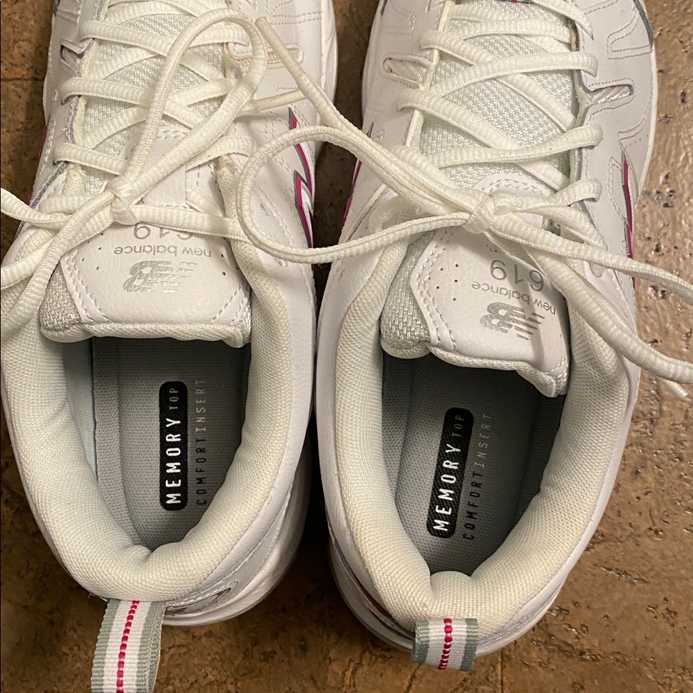 NIB New Balance White Athletic Shoes - Picture 7 of 11